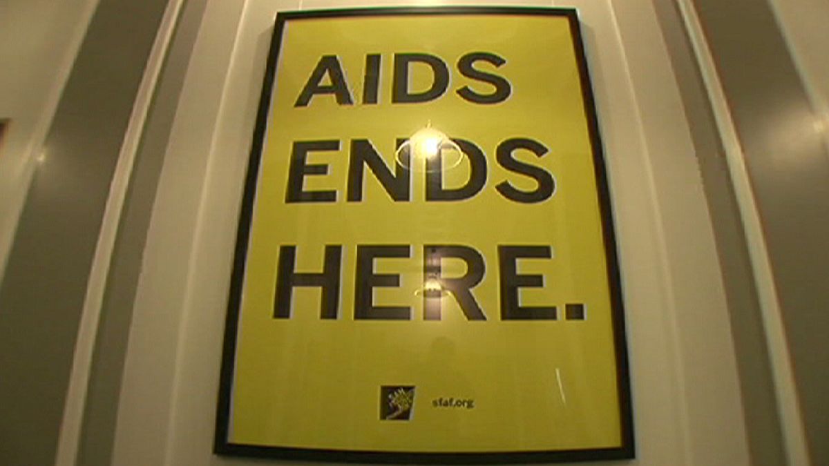 Время и лекарства делают СПИД менее заразным