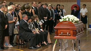 مراسم خاکسپاری اسطوره جوان کریکت استرالیا