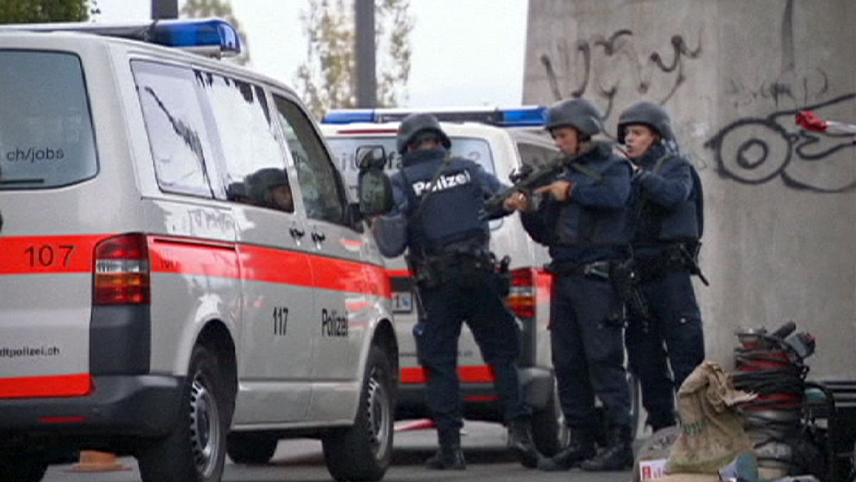 Suiza: 5.000 evacuados en un campus de Zurich por alerta de tiroteo