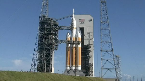 La NASA pospone el lanzamiento del cohete que transporta la cápsula Orión La NASA pospone el lanzamiento del cohete que transporta la cápsula Orión
