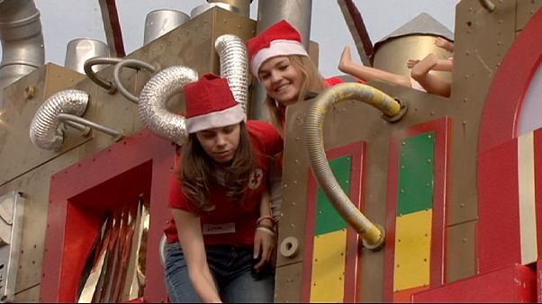 Avec l'usine de Santa Klaus, l'esprit de Noël flotte déjà sur la Hongrie Avec l'usine de Santa Klaus, l'esprit de Noël flotte déjà sur la Hongrie