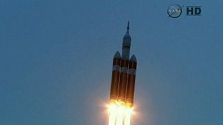 NASA Orion space capsule spashes down in Pacific Ocean