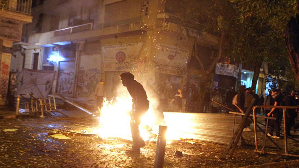درگیری خشن تظاهرکنندگان و پلیس یونان در آتن