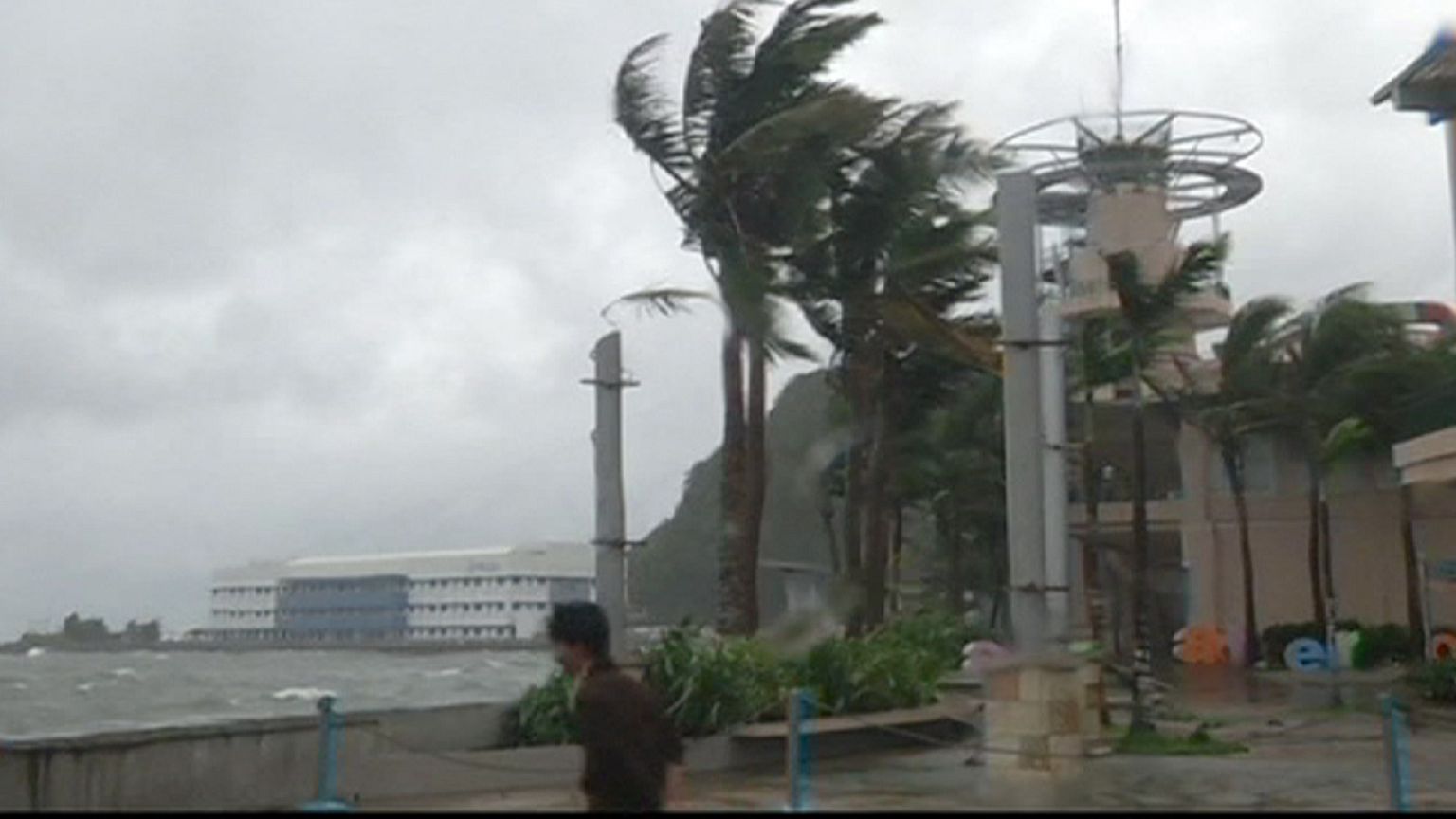Typhoon Hagupit wreaks destruction across Philippines