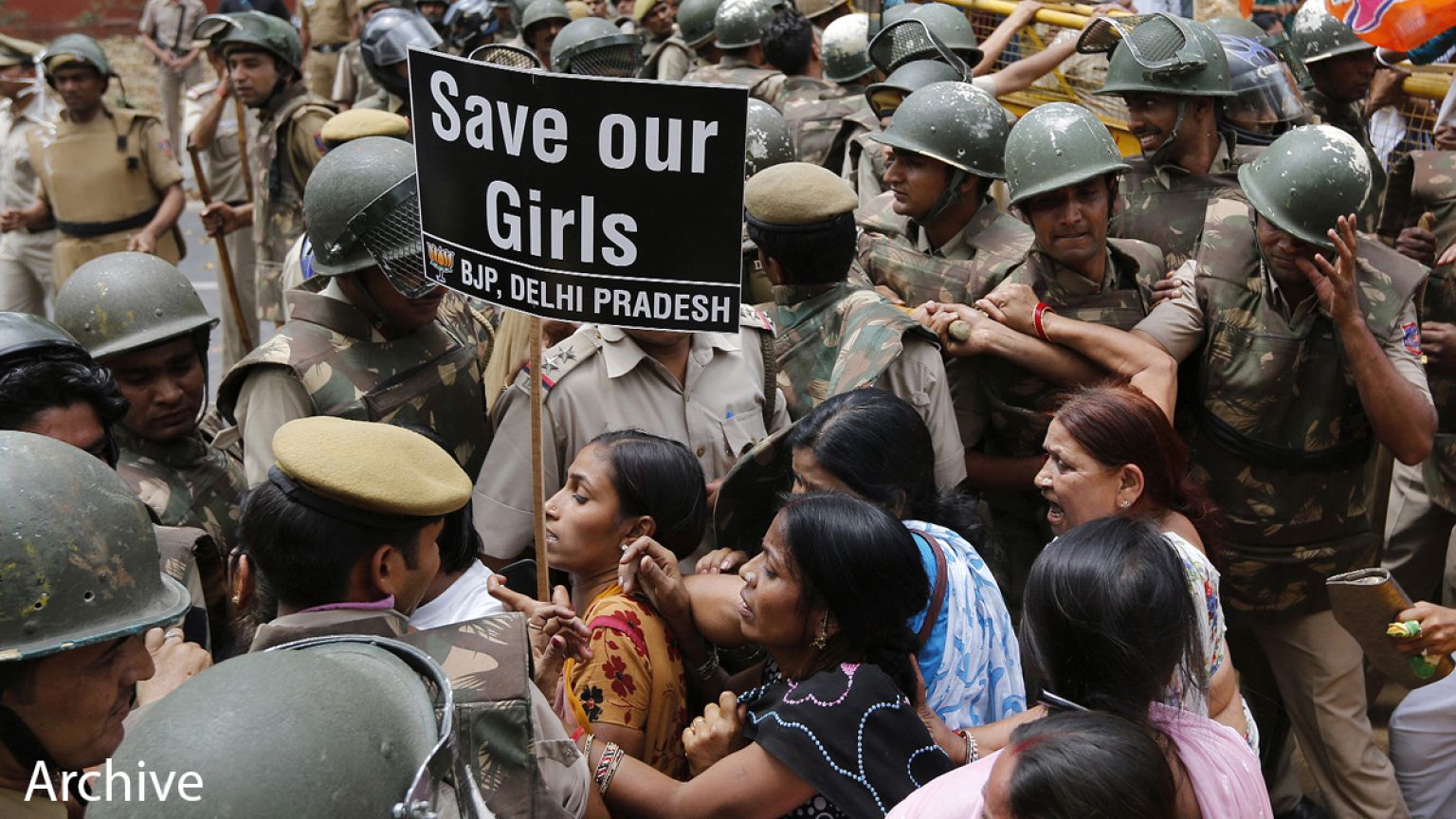India clamps down on unregistered taxis after Uber rape claim