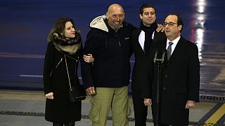 Hollande leads homecoming for freed French hostage Serge Lazarevic
