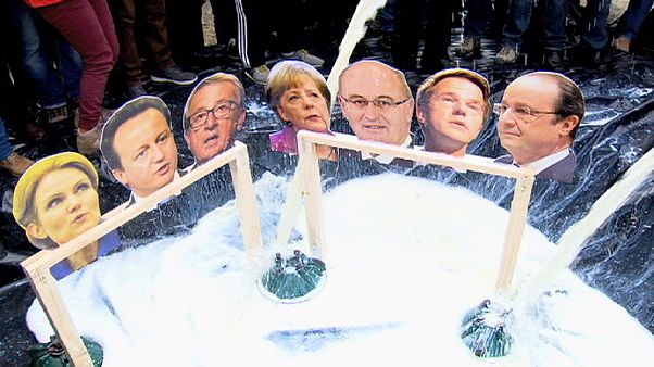 Из-за российского эмбарго в ЕС избыток молока Из-за российского эмбарго в ЕС избыток молока
