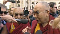 Ferenc pápa nem fogadja a dalai lámát