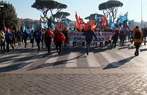 مسيرات من شمال إيطاليا الى جنوبها احتجاجا على إصلاحات الحكومة الاقتصادية