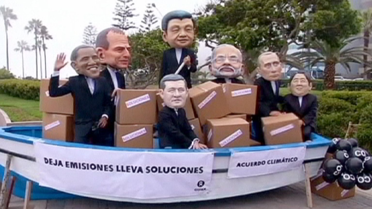 Climate change talks in Peru look set to be extended into the weekend