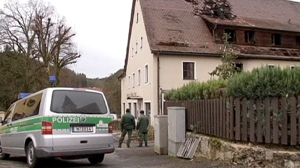 Colère d'Angela Merkel après des actes visant les immigrés Colère d'Angela Merkel après des actes visant les immigrés