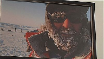 Globe-trotting artist exhibits work in Moscow Globe-trotting artist exhibits work in Moscow