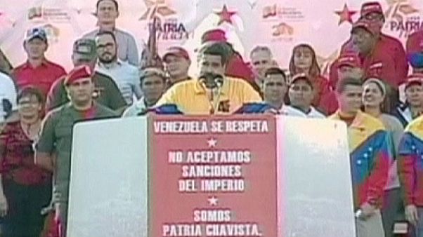 Maduro: “Que agarren su visa y se la metan por donde tienen que meterse la visa de los EEUU” Maduro: “Que agarren su visa y se la metan por donde tienen que meterse la visa de los EEUU”