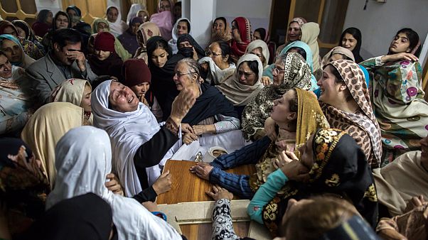 Pakistan'da kanlı okul katliamı Pakistan'da kanlı okul katliamı