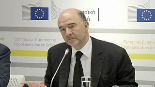 Pierre Moscovici in visita ad Atene elogia gli sforzi fatti dalla Grecia