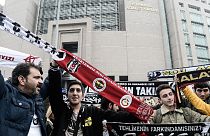 محكمة تركية تؤجل محاكمة 35 مشجعا متهمين بمحاولة القيام بانقلاب