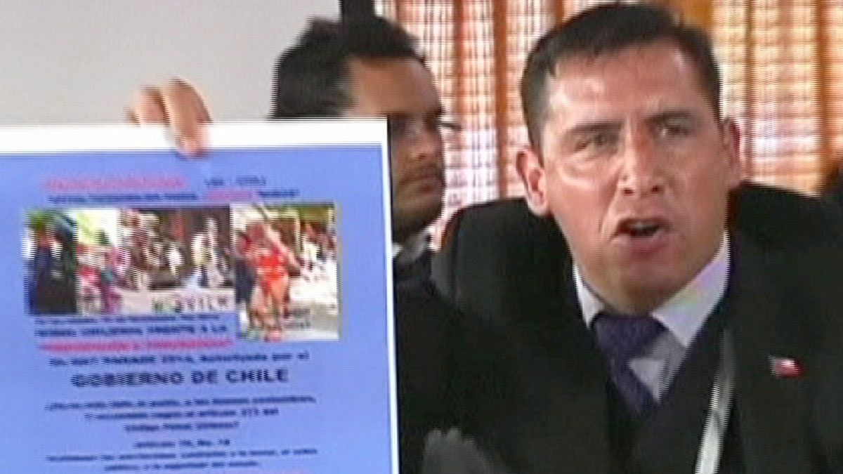 خروج  کشیش از کنگره شیلی به دلیل توهین