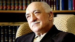 Turquía emite una orden de arresto contra el predicador islamista y líder opositor Fethullah Gülen