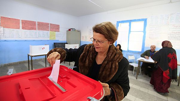 La Tunisia sceglie il presidente, Essebsi favorito su Marzouki La Tunisia sceglie il presidente, Essebsi favorito su Marzouki