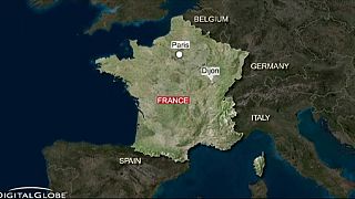 إصابة 11 شخصا في اعتداء سائق سيارة على عابرين في مدينة ديجون الفرنسية