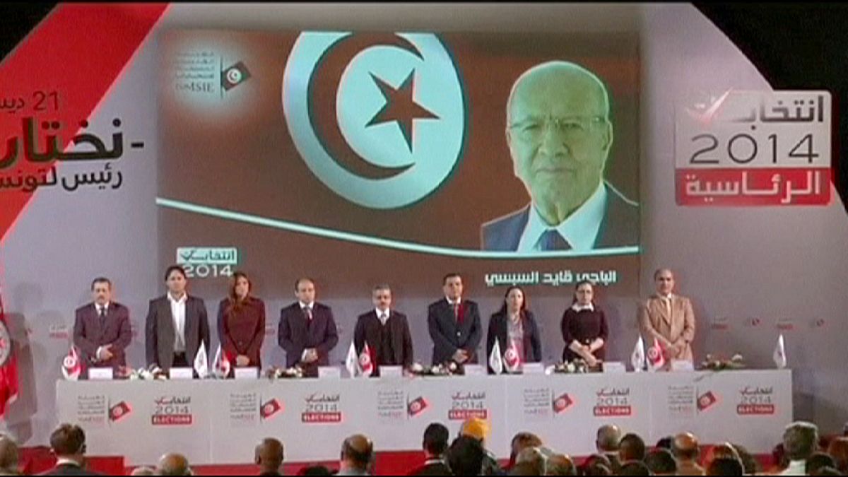 الباجي قائد السبسي يعد بأن يكون رئيسا لكل التونسيين
