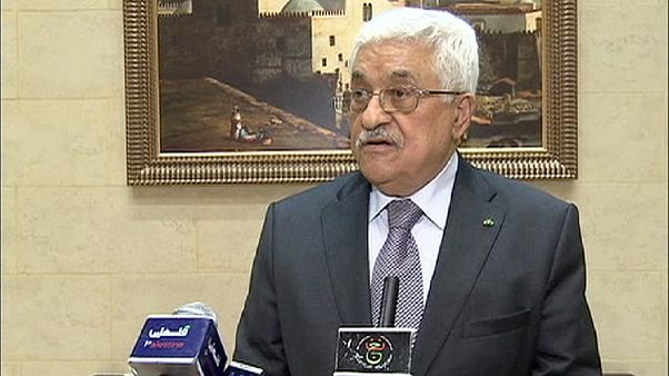 Με διακοπή συνομιλιών απειλεί ο Αμπάς Με διακοπή συνομιλιών απειλεί ο Αμπάς