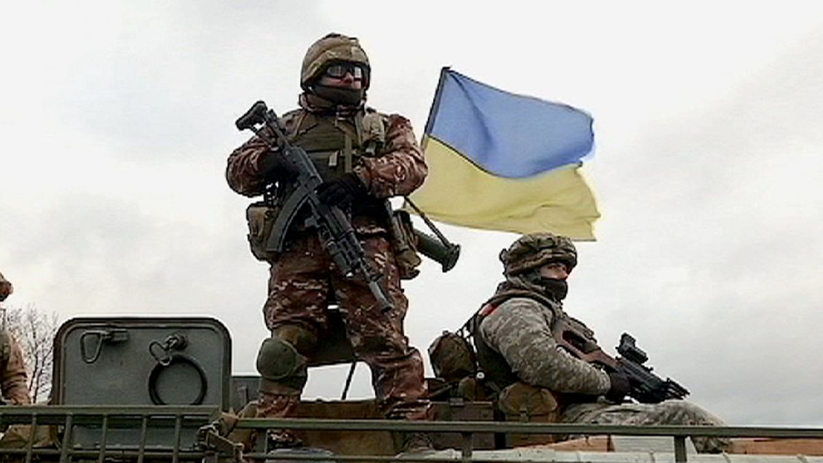 شرق أوكرانيا: هدنة وسلام في النصوص وحرب متواصلة في الميدان