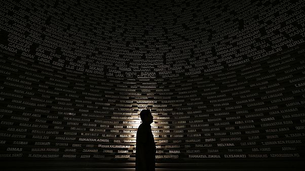 Il ricordo dello tsunami, dieci anni dalle onde che terrorizzarono il mondo Il ricordo dello tsunami, dieci anni dalle onde che terrorizzarono il mondo