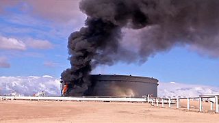 Ливия: исламисты атаковали нефтяной терминал и электростанцию