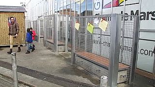 France: Angouleme council takes down anti-homeless cages around benches after outcry