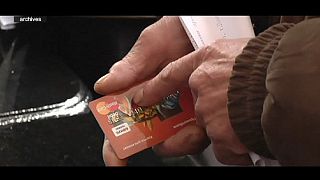 Visa ve MasterCard artık Kırım'daki bankalarda kullanılamayacak