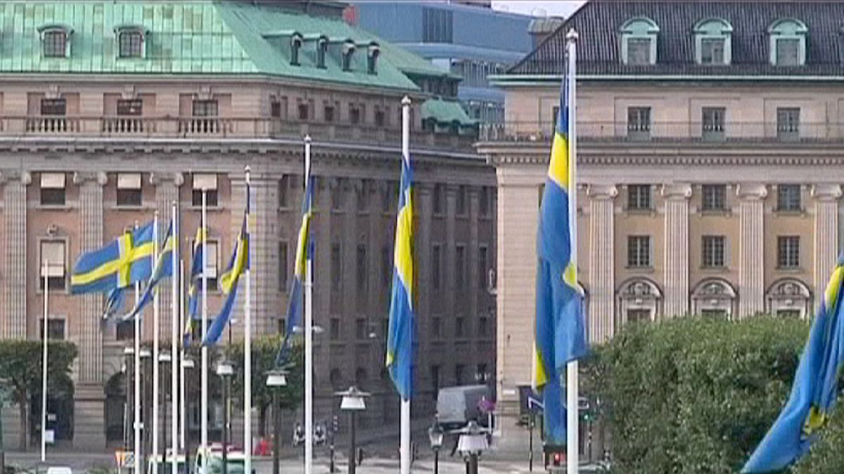 Acordo entre governo sueco e oposição evita eleições antecipadas