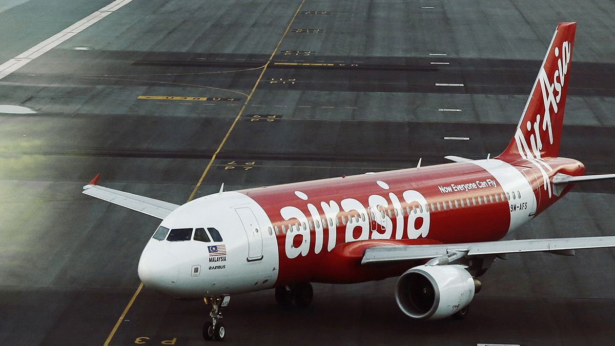 AirAsia plane skids off runway in Philippines