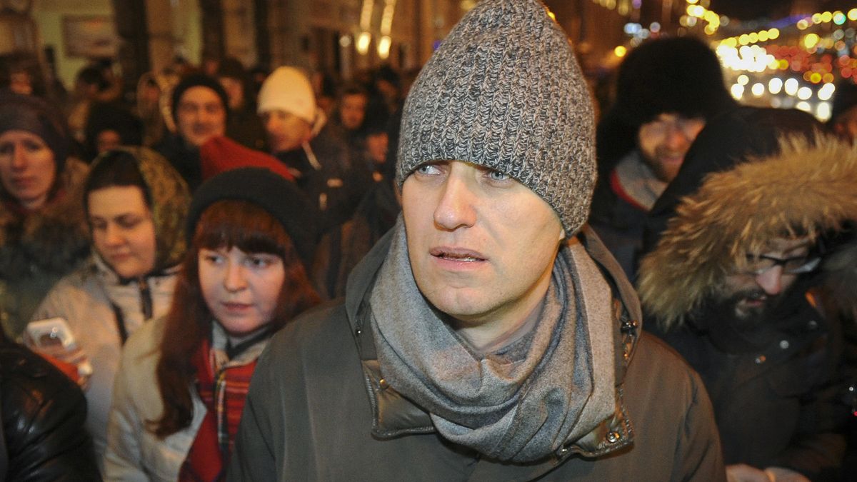Kremlin critic Navalny detained by police at Moscow protest