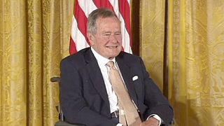 George Bush tem alta hospitalar