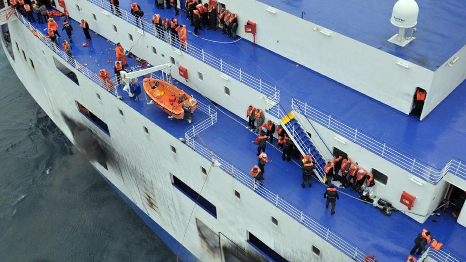 Βίντεο από τη στιγμή της διάσωσης επιβατών του Norman Atlantic