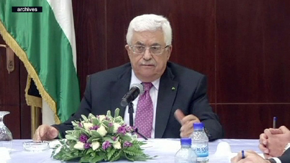 Abbas firma il trattato di Roma, L'Aia indagherà in Palestina