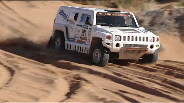 Αρκετές συγκινήσεις στην δεύτερη μέρα του Africa Eco Race Αρκετές συγκινήσεις στην δεύτερη μέρα του Africa Eco Race