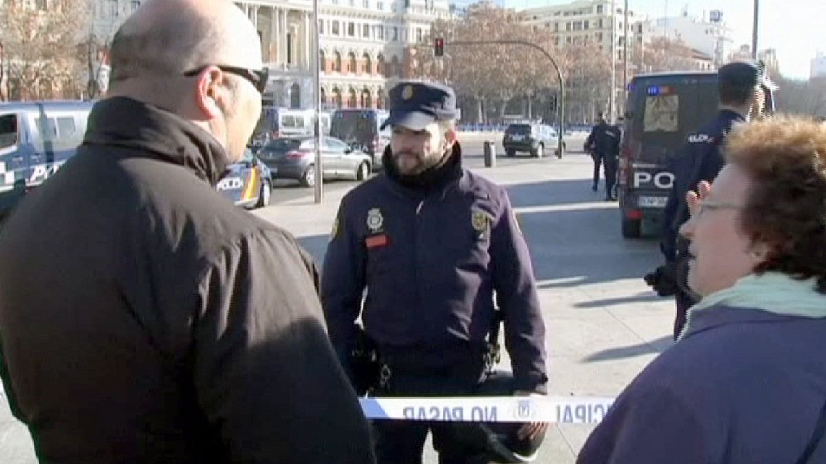 Madrid'de canlı bomba paniği