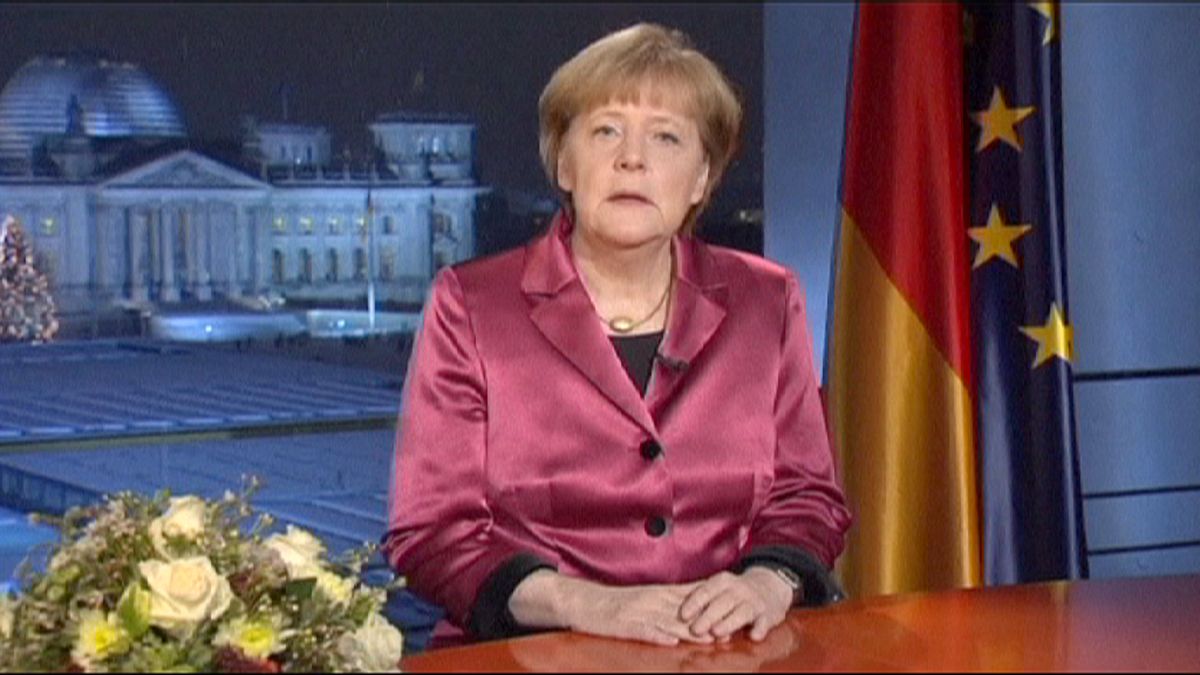 Angela Merkel acredita que saída da Grécia do euro será gerível