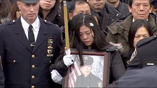 New York police snub mayor at funeral of slain officer Wenjian Liu