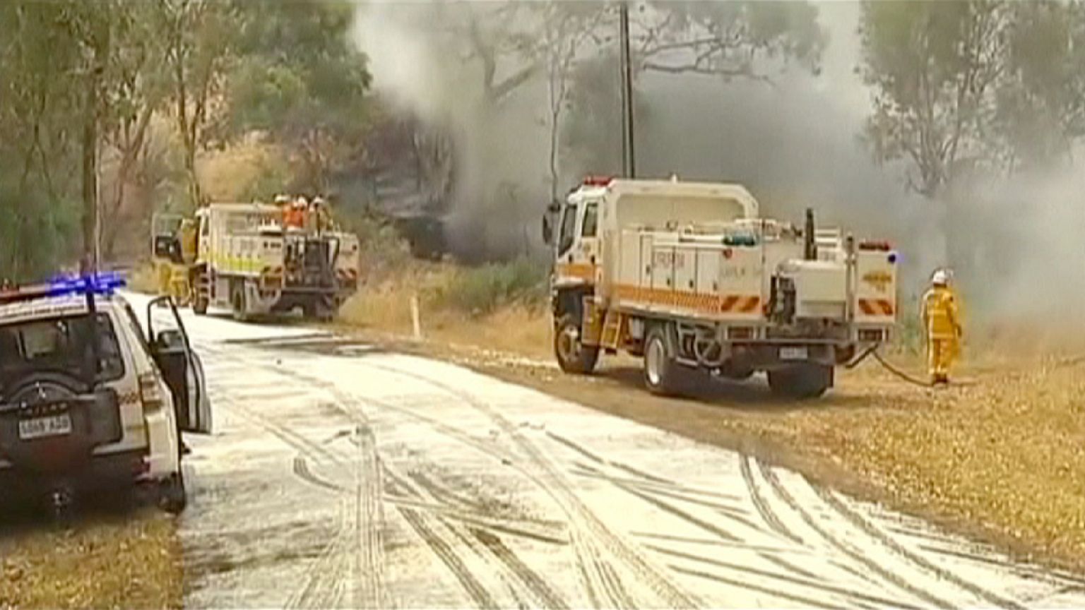 Austrália: bombeiros aproveitam acalmia meteorológica para tentar circunscrever forte incêndio