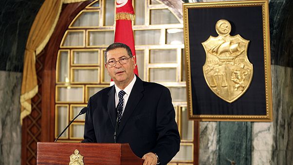 Habib Essid alakíthat kormányt Tunéziában Habib Essid alakíthat kormányt Tunéziában