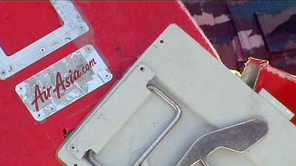 AirAsia: Κοντά στα μαύρα κουτιά του μοιραίου αεροσκάφους AirAsia: Κοντά στα μαύρα κουτιά του μοιραίου αεροσκάφους