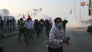 Összecsaptak a rendőrökkel a bahreini tüntetők