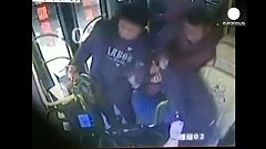 Hareket halindeki otobüsün şoförü zorla yerinden kaldırılırsa ne olur?