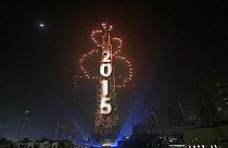 Dubai welcomes 2015 with record-breaking show