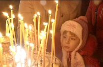 احتفالات المسيحيين الأرثوذوكس بعيد الميلاد تقرب الانفصاليين والقوات الحكومية في دونيتسك شرقي أوكرانيا