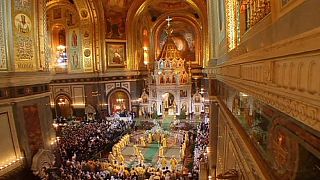 المسيحيون الأورثوذوكس يقيمون قداس عيد الميلاد في كاتدرائية موسكو