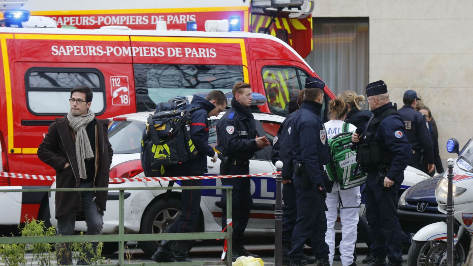 Zwölf Tote bei Überfall auf französisches Satiremagazin "Charlie Hebdo"